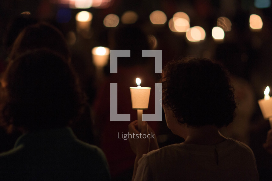 a candlelight worship service 