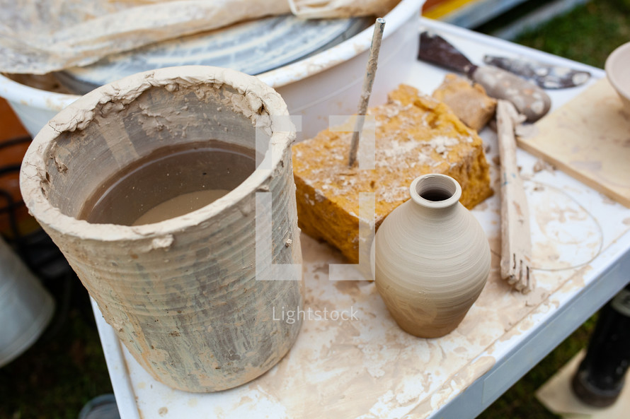 potter's wheel and pottery 