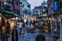 street market vendors in Venice 