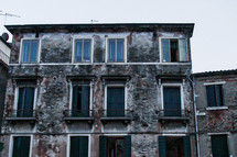 exposed brick on the side of buildings in Venice 
