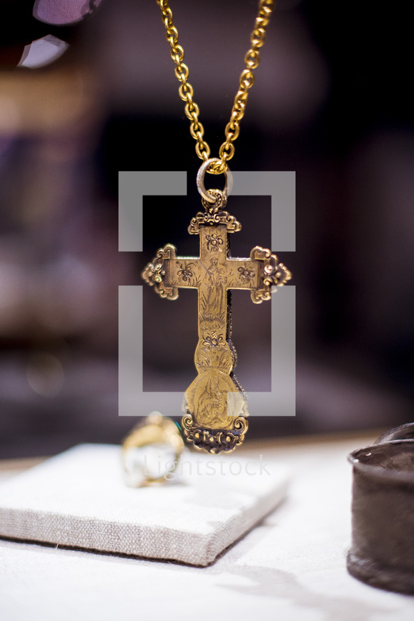 gold cross necklace 