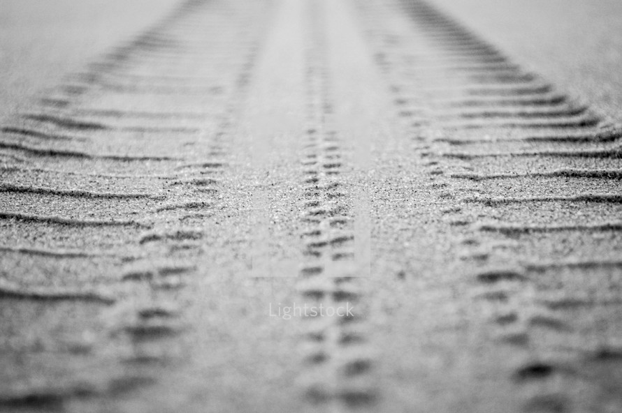 tracks in sand 