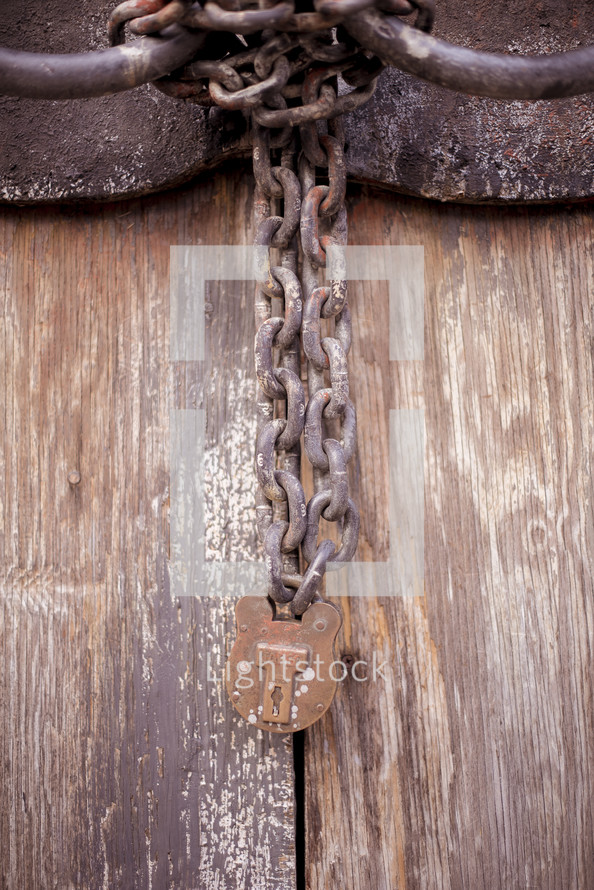 rusty lock 