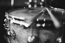 a shallow focus of snare drum and sticks