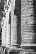 brick columns 
