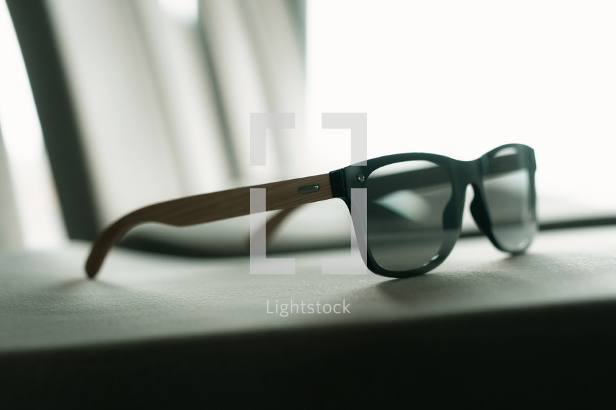 Sunglasses with wooden frame, plastic glasses, shades