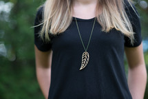 leaf necklace 
