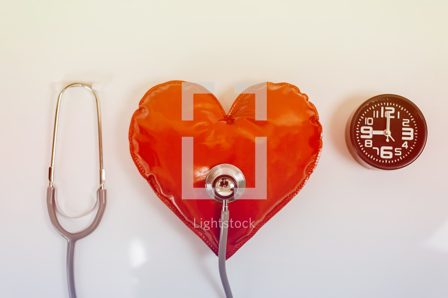 stethoscope an inflatable heart 