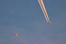 airplanes with contrails 