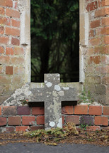 old stone cross 