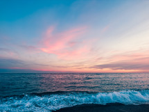 Polar pinky sunset over the ocean