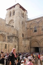 crowds of people in Jerusalem 