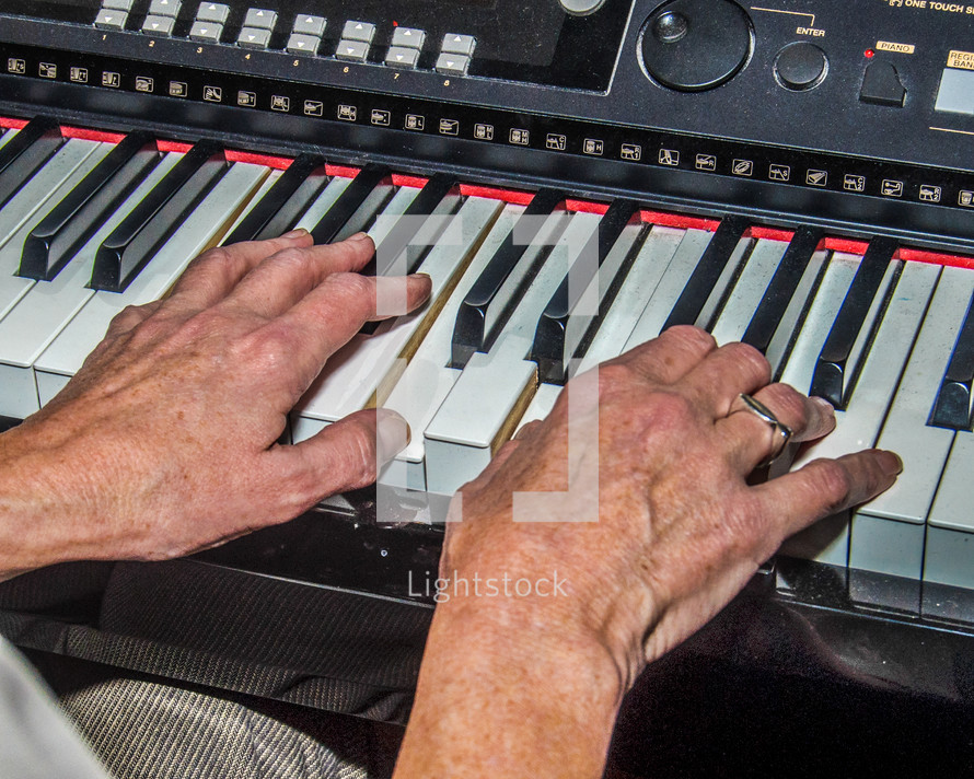hands on a keyboard 