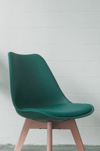 green chair 