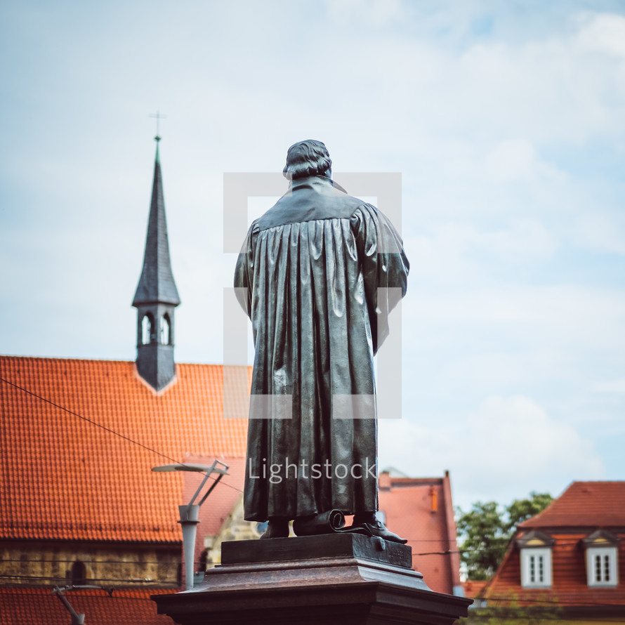 Martin Luther statue 
