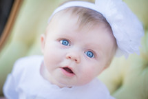 blue eyes of a baby girl 