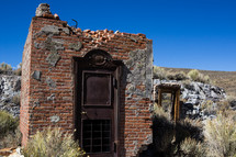 abandoned brick house 