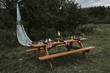 formal set picnic table 