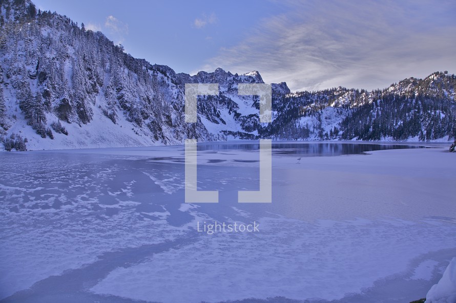 Snow Lake in the alpine lake wilderness in snoqualmie national forest.