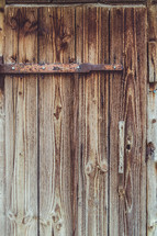 hinge on a wood door 