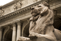 lions in front of The New York Public Library 