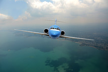 commercial airplane in flight 