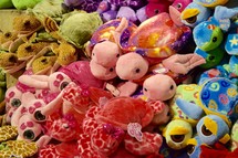 display stuffed animal toys in a store 