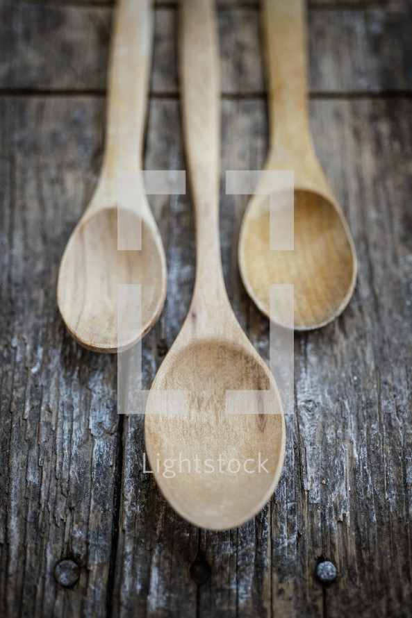 wooden spoons 
