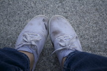 dirty sneakers 