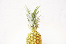 a single pineapple 