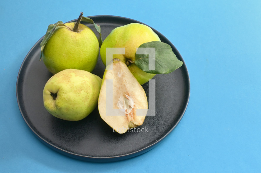 pears on a plate 