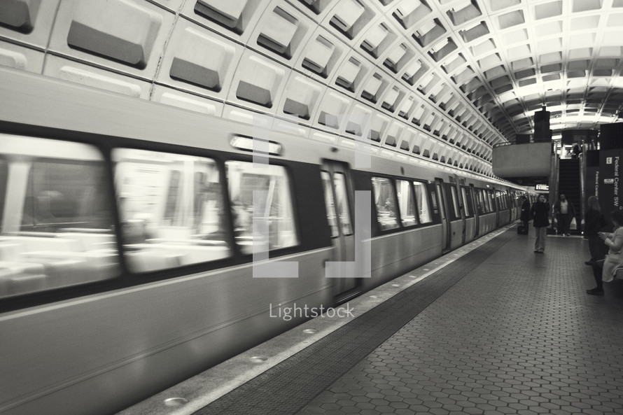 subway tunnel 