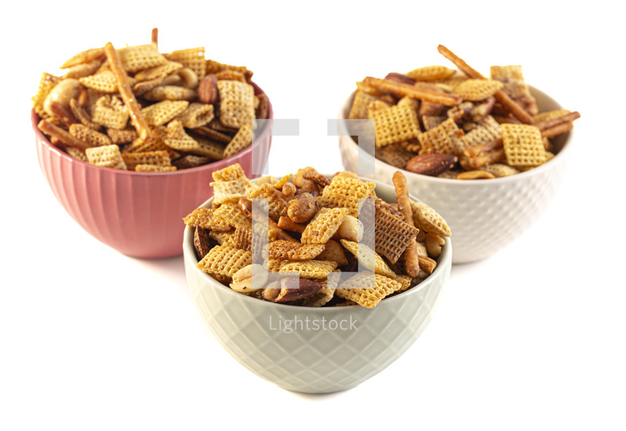Chex mix in bowls
