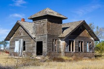 abandoned house 