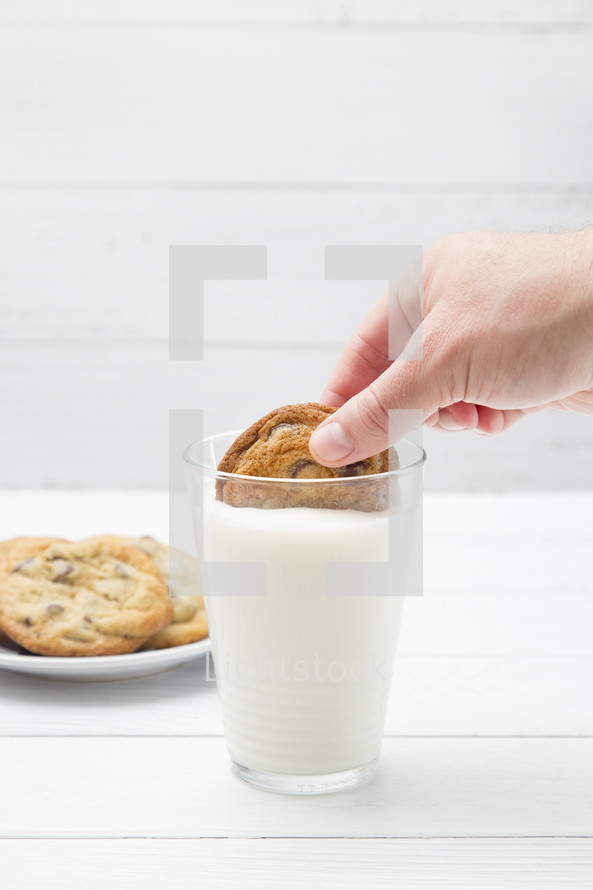 cookies and milk 