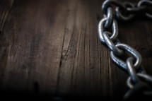 chain on wood 