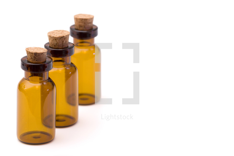 amber glass bottles 