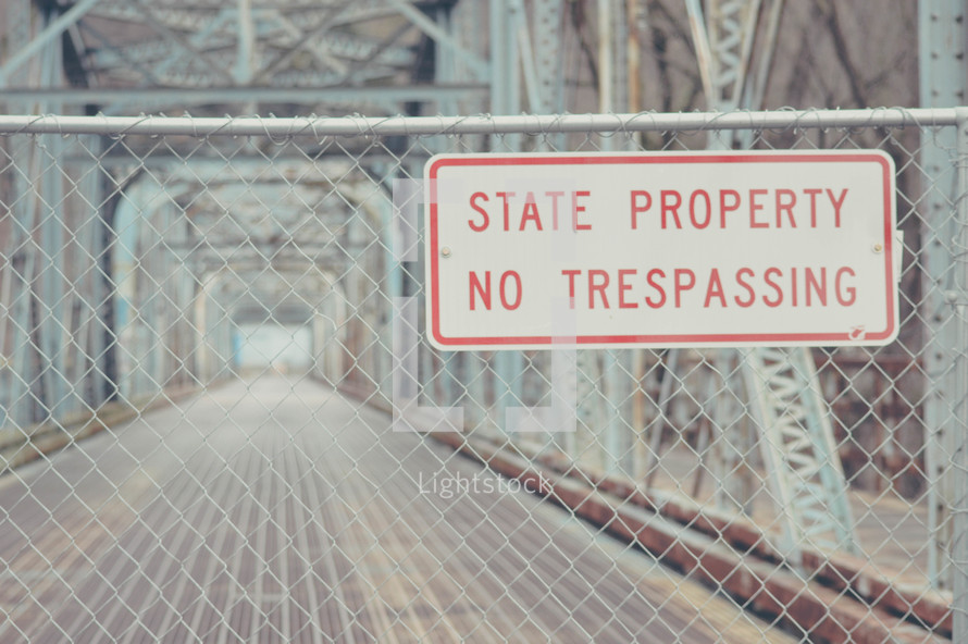 state property no trespassing 