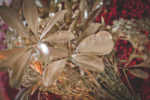 gold leaves on a Christmas decoration 