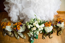 bridesmaid shoes and bouquets 