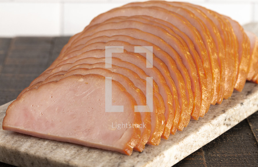 sliced ham 