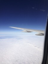 wing of a plane 