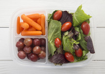 packed salad lunch 