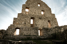 wall of ruins 