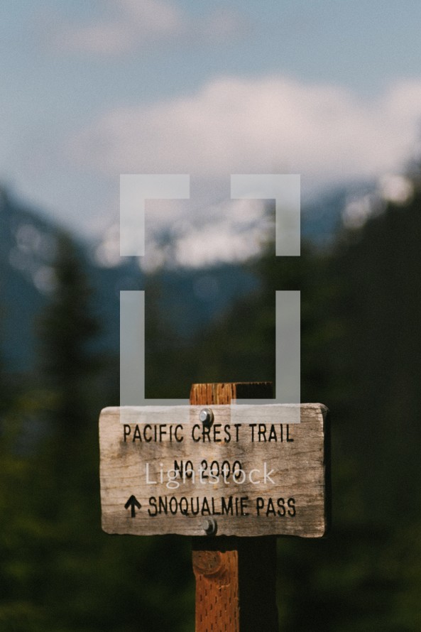 wood sign for Pacific Crest trail 