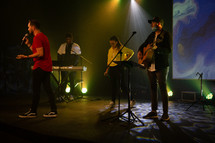 worship leaders singing worship music 