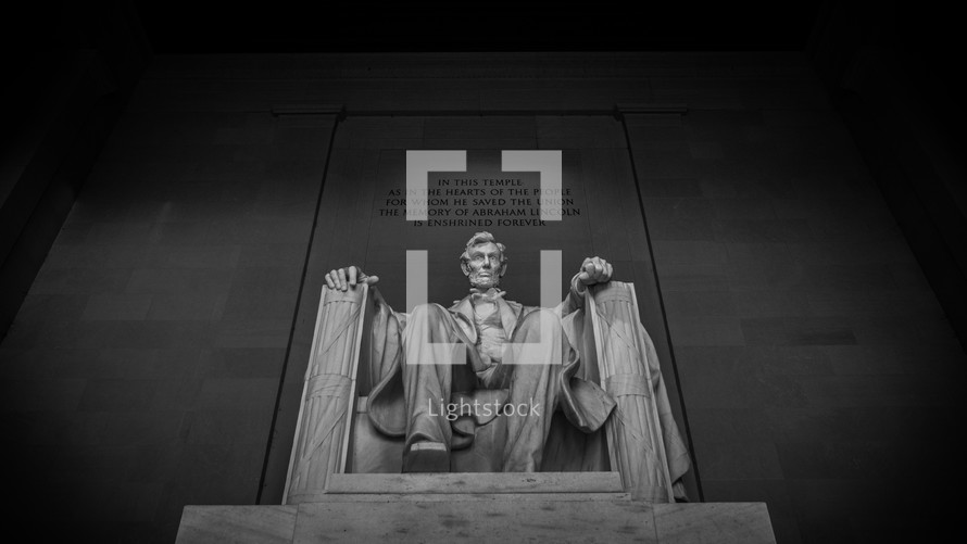 Lincoln statue 