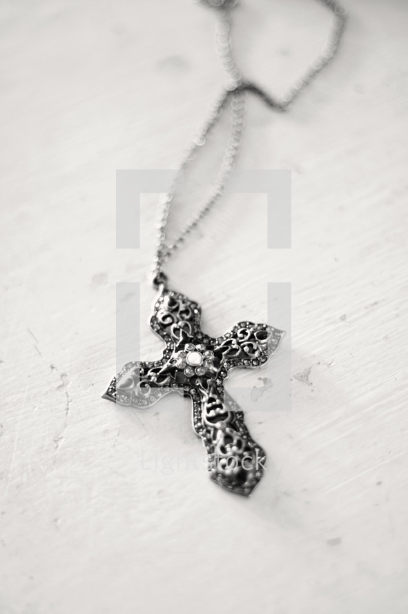 cross necklace 