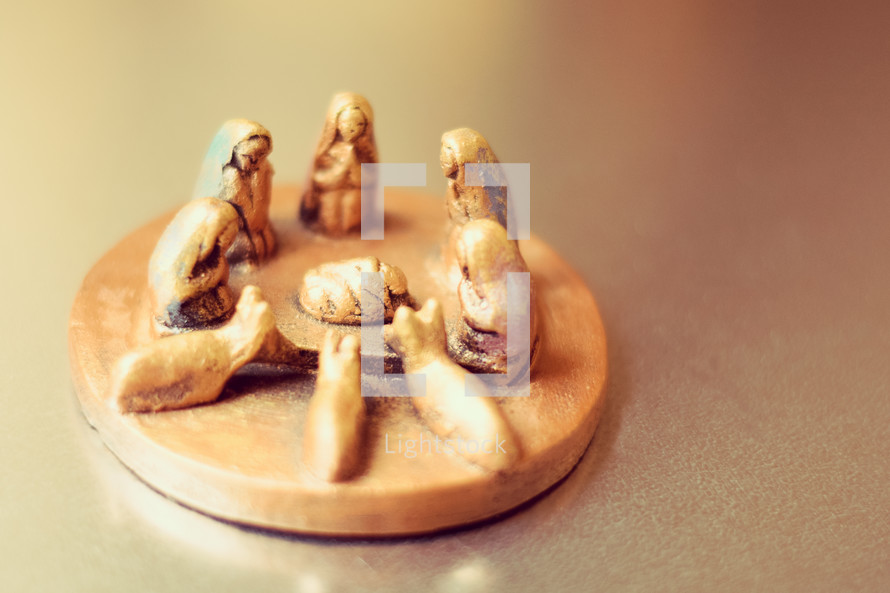 Nativity scene figurines