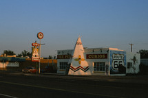 Tepee curious sign along route 66 